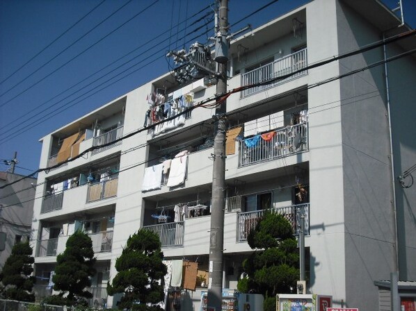 垂水農住団地３号棟の物件外観写真